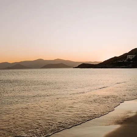 Hotel Naxian Emerald